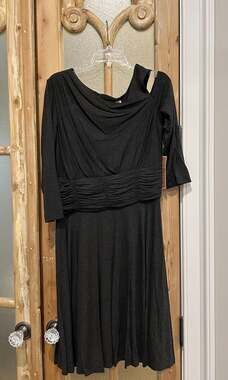 Nue by Shani Women’s grey A line dress. NWT size 14